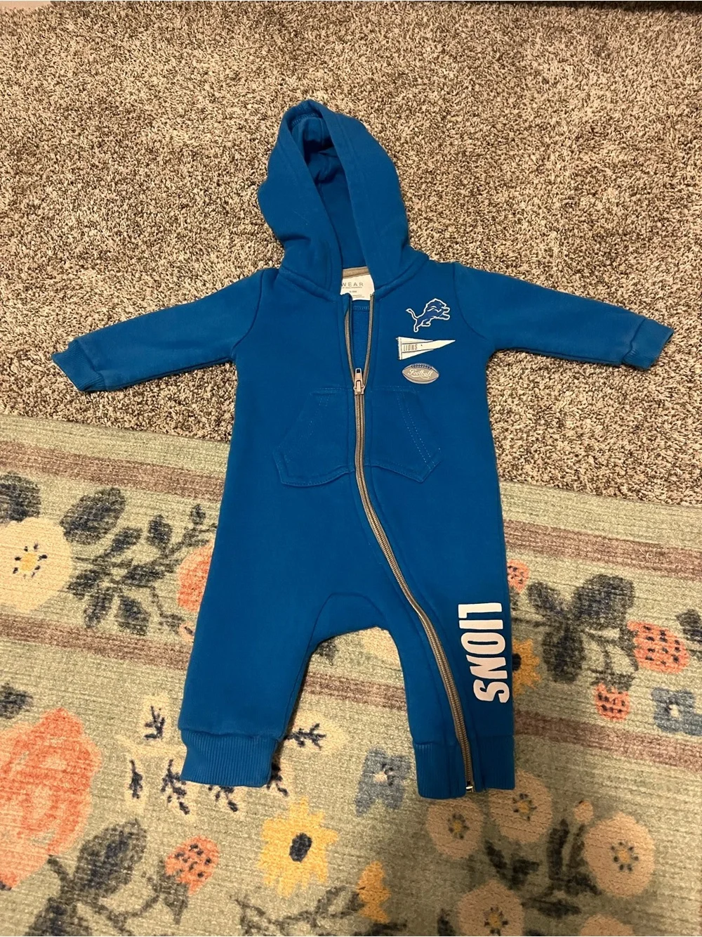 Detroit Lions Wear by EA Baby Girls 0-3 month Full Zip Outfit